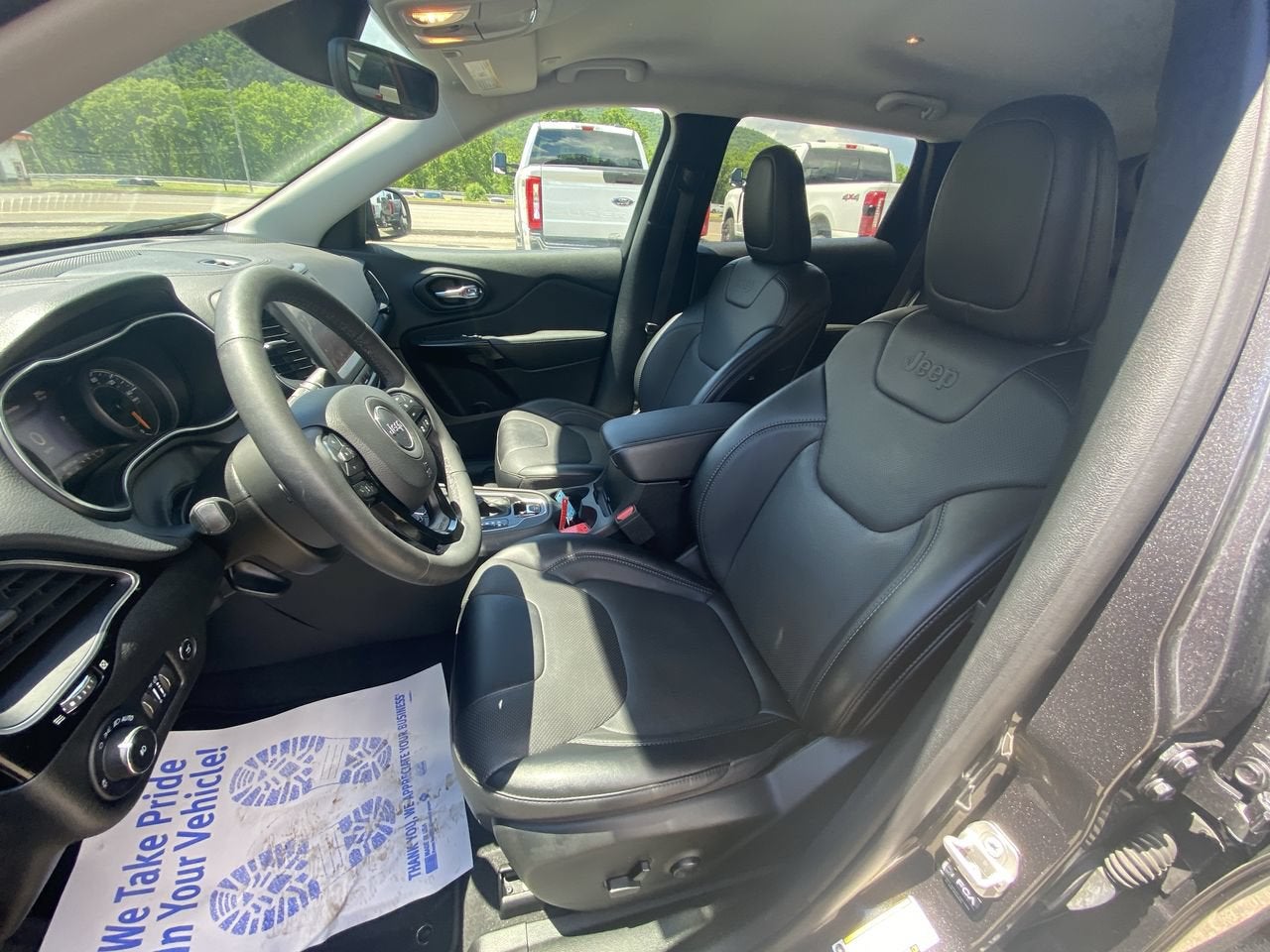 2023 Jeep Cherokee Altitude Lux