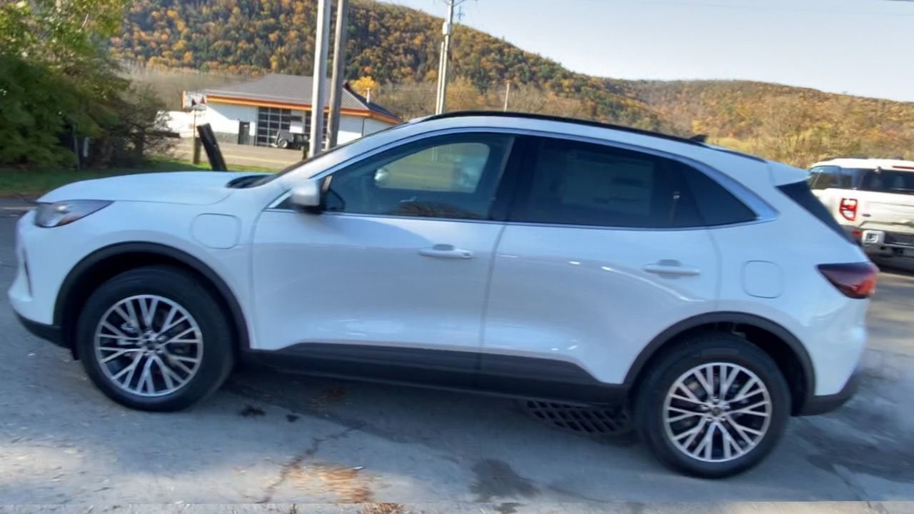 2025 Ford Escape PHEV