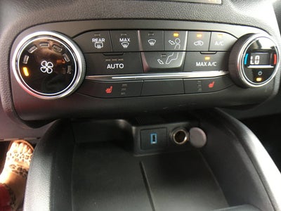 2020 Ford Escape SE