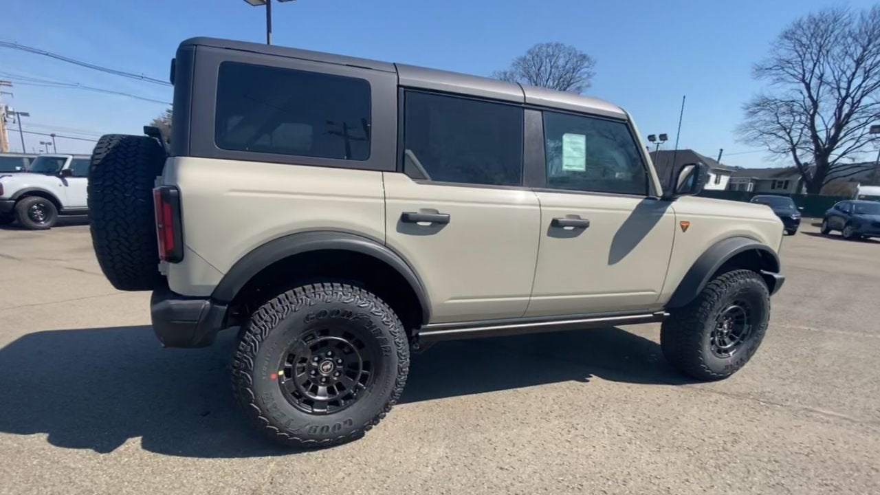 2026 Ford Bronco Badlands