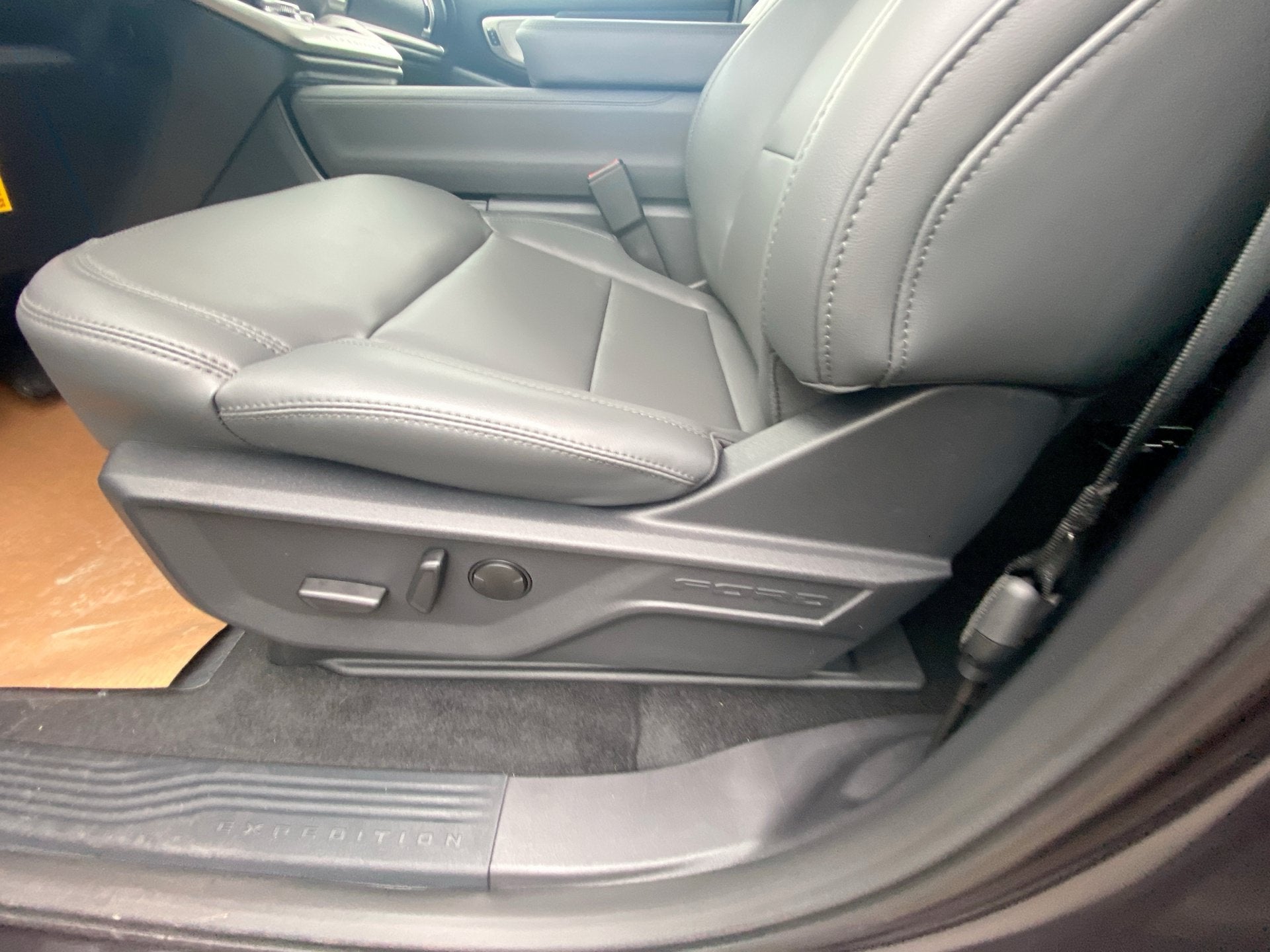 2027 Ford Expedition Max Active