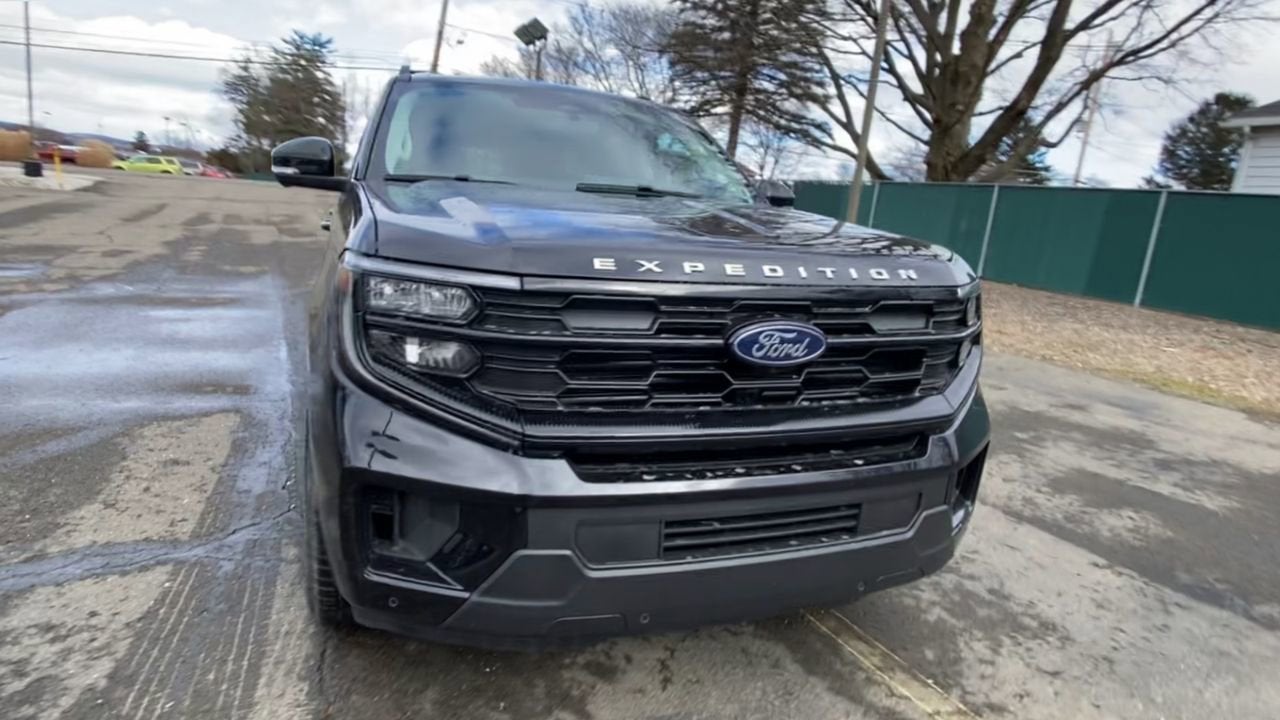2026 Ford Expedition Active