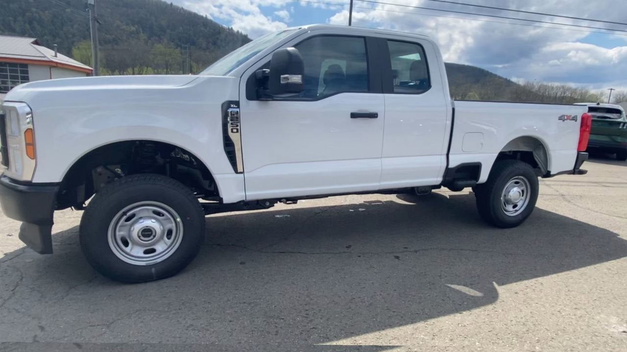 2026 Ford Super Duty F-250 SRW Base
