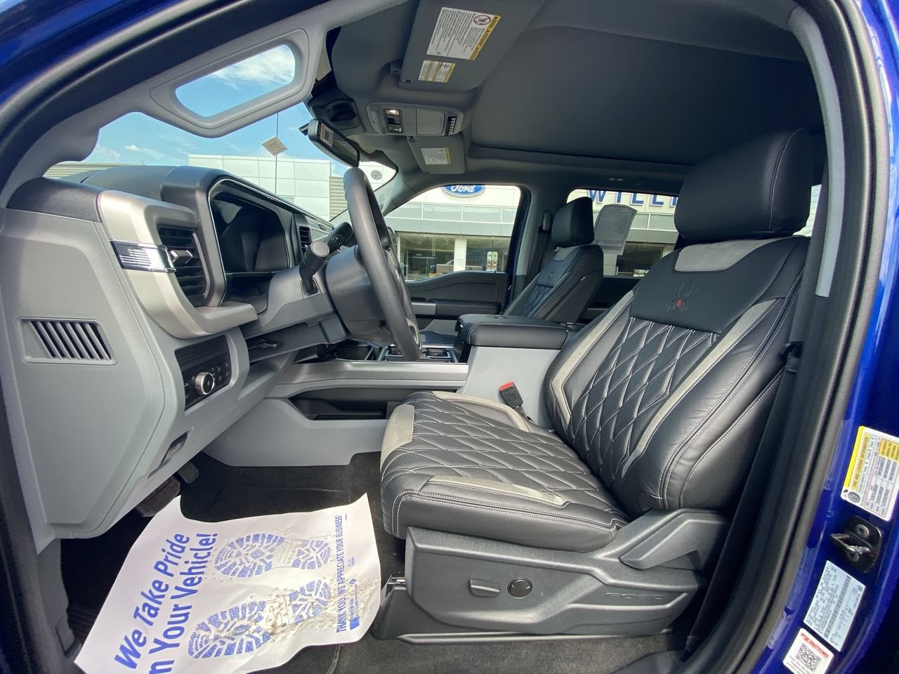 2026 Ford Super Duty F-250 SRW Black Widow XLT