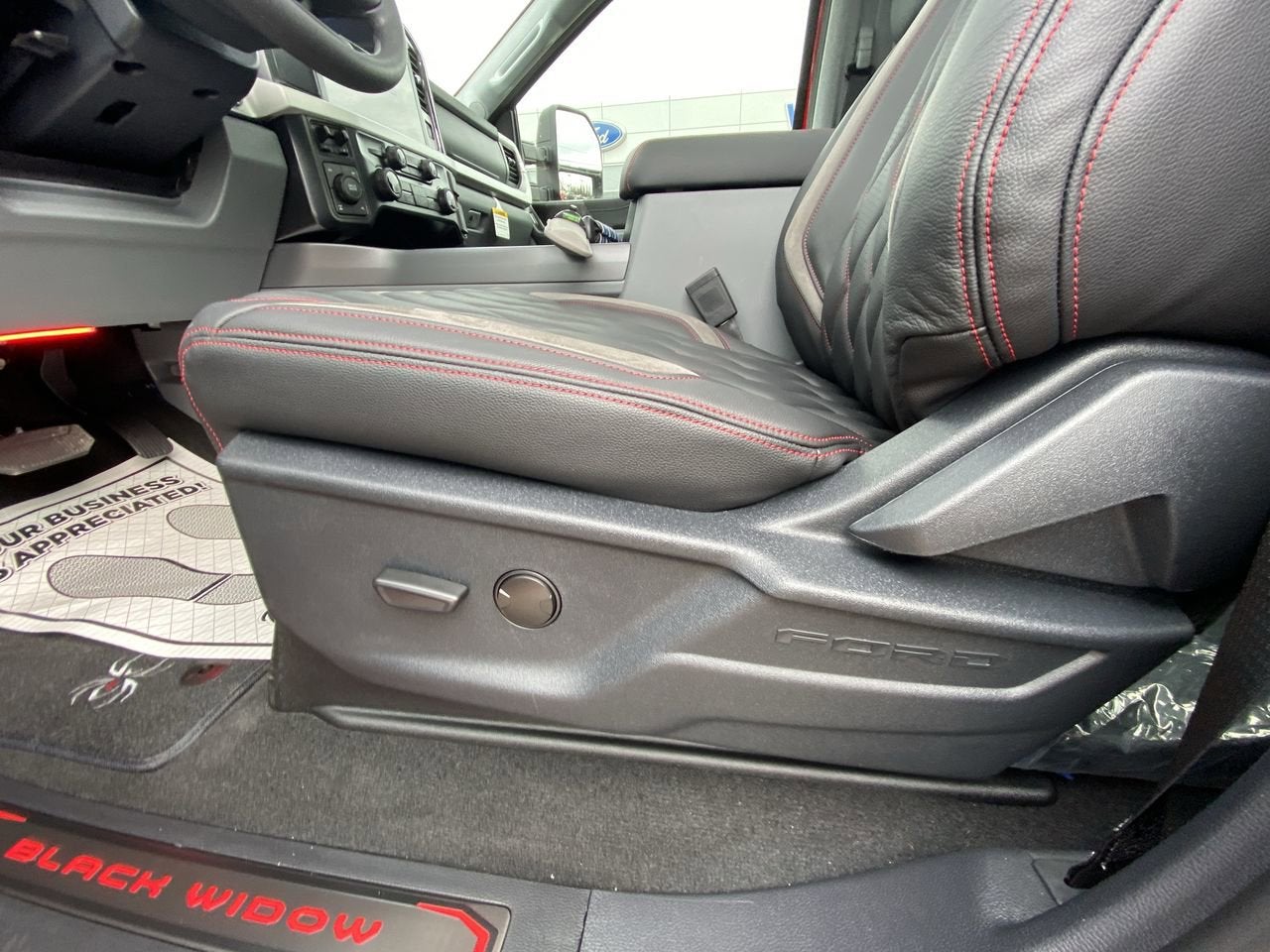 2026 Ford Super Duty F-250 Black Widow SRW XLT