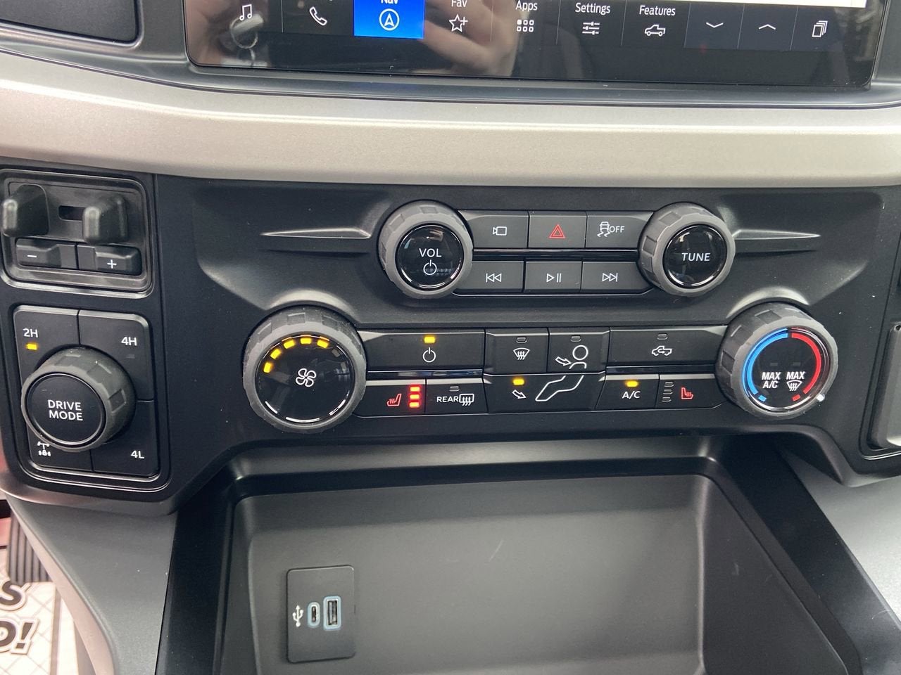 2026 Ford Super Duty F-250 Black Widow SRW XLT