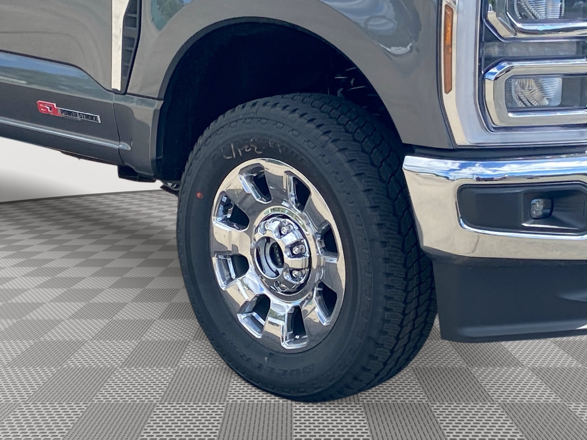 2027 Ford Super Duty F-350 SRW LARIAT