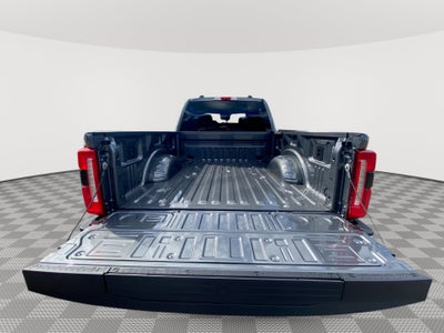 2027 Ford Super Duty F-350 SRW LARIAT