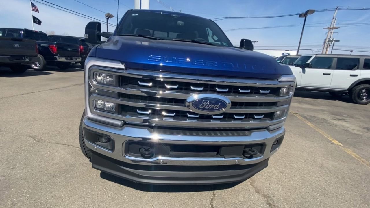 2026 Ford Super Duty F-350 SRW LARIAT