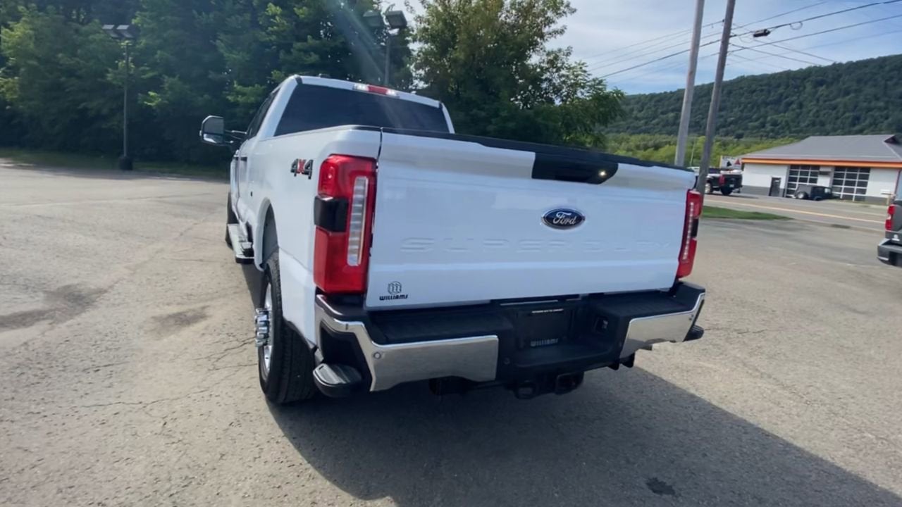 2026 Ford Super Duty F-350 SRW XLT