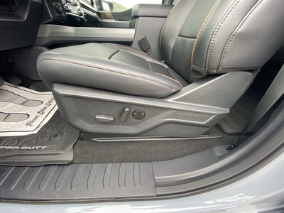 2026 Ford Super Duty F-350 SRW LARIAT