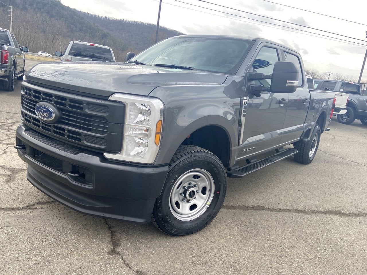 2026 Ford Super Duty F-350 SRW XL