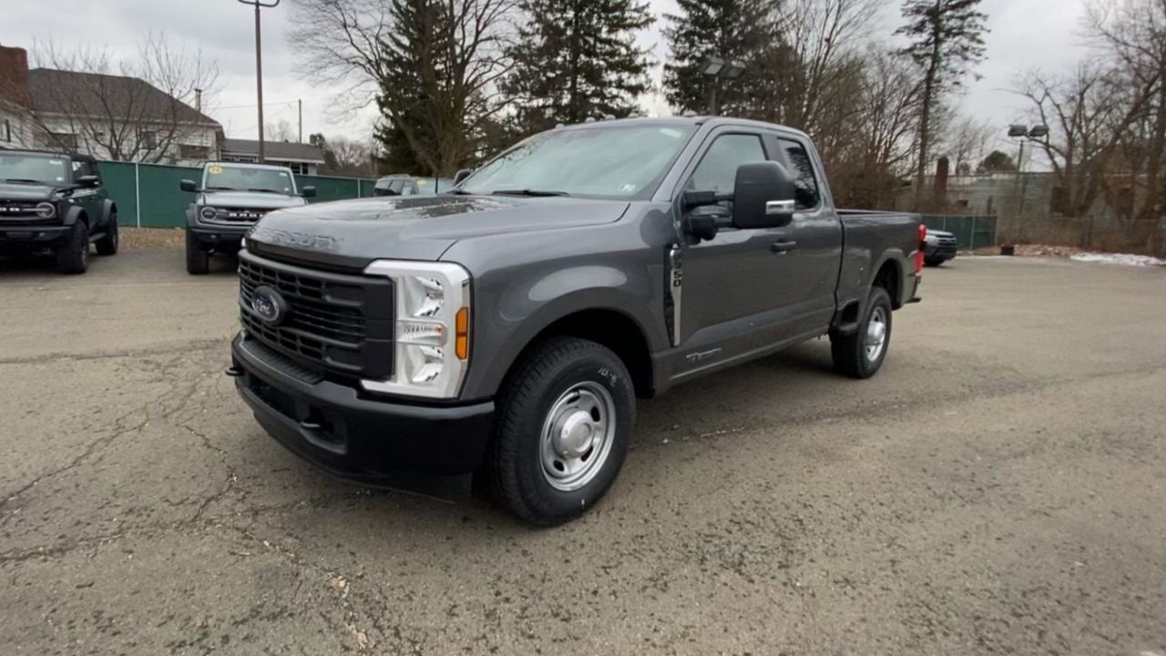 2024 Ford Super Duty F-350 SRW XL