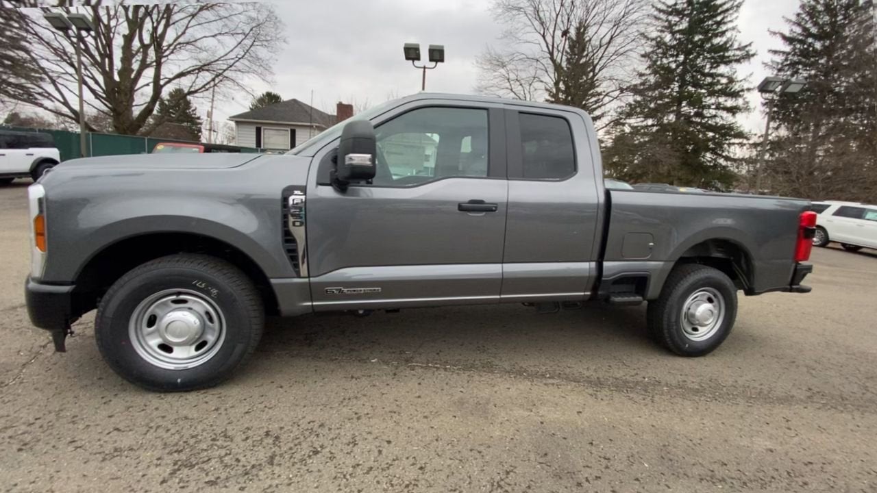 2024 Ford Super Duty F-350 SRW XL