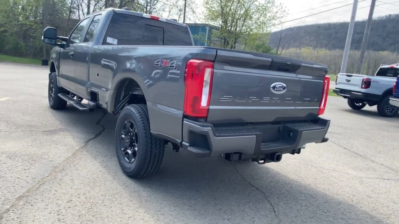 2026 Ford Super Duty F-350 SRW Base