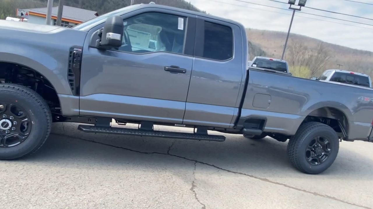 2026 Ford Super Duty F-350 SRW Base