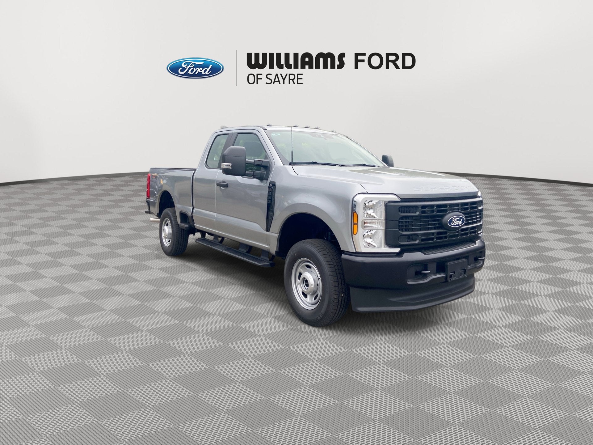 2027 Ford Super Duty F-350 SRW XL