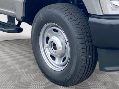2027 Ford Super Duty F-350 SRW XL