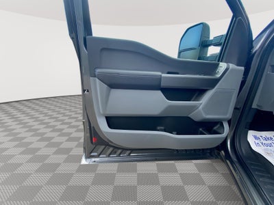 2027 Ford Super Duty F-350 SRW F-350® XLT