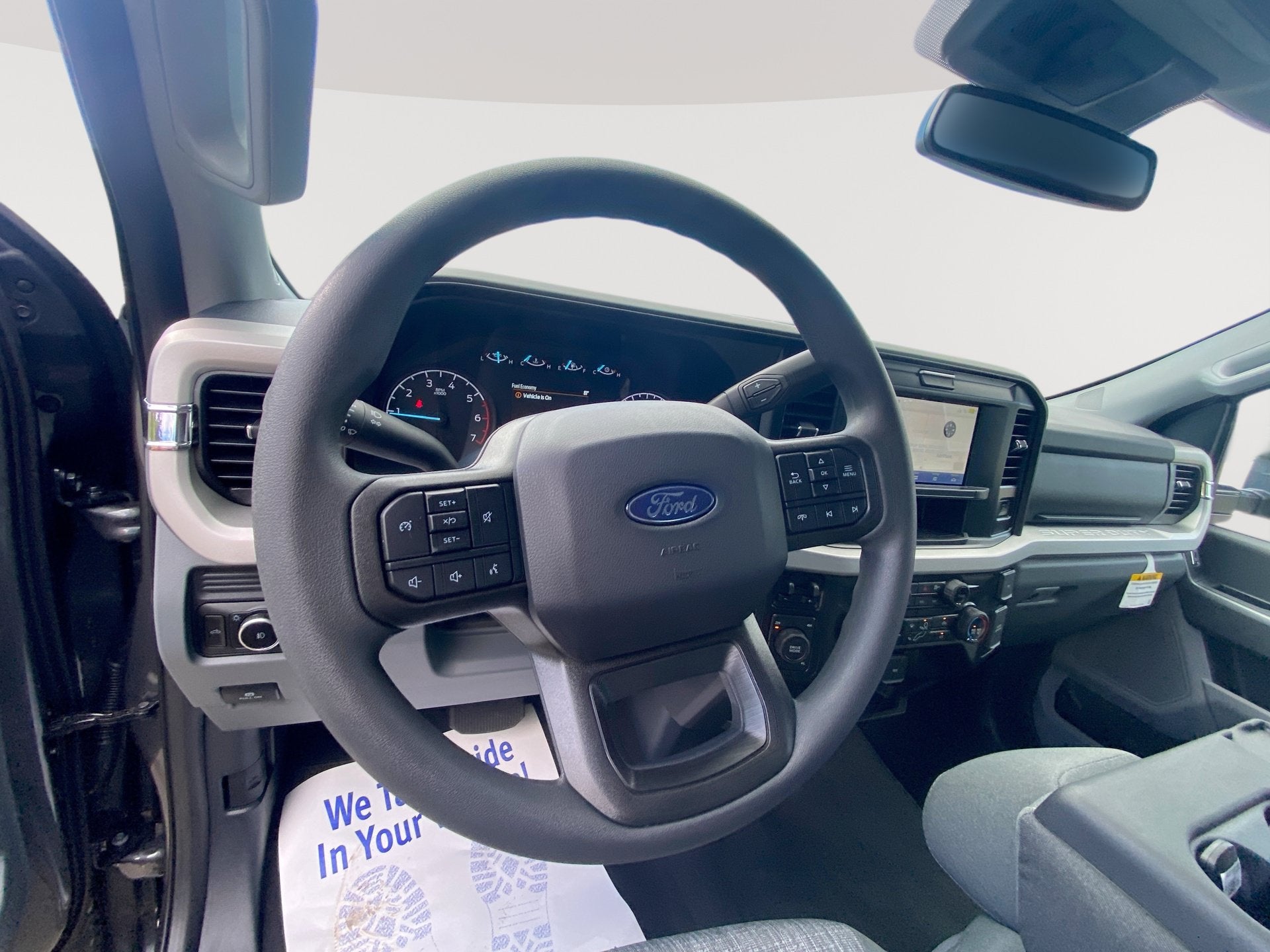 2027 Ford Super Duty F-350 SRW F-350® XLT