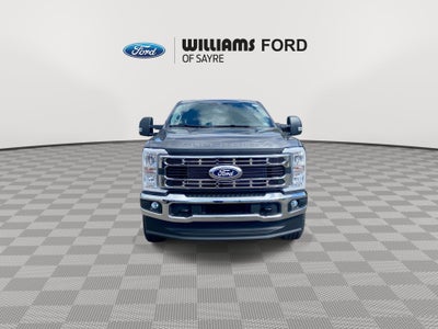 2027 Ford Super Duty F-350 SRW F-350® XLT