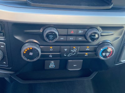 2027 Ford Super Duty F-350 SRW XLT