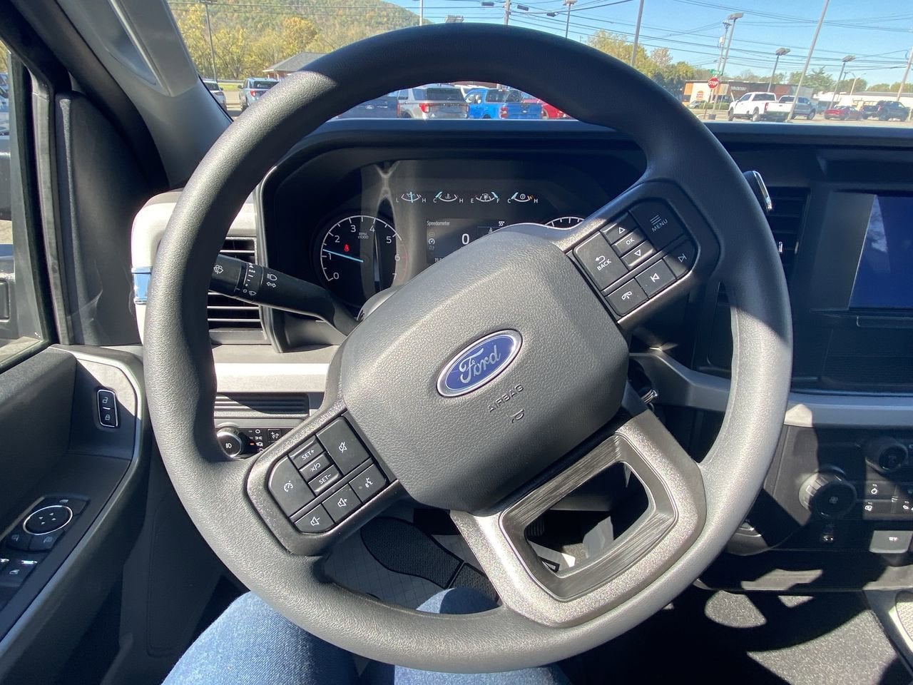 2025 Ford Super Duty F-350 SRW XL