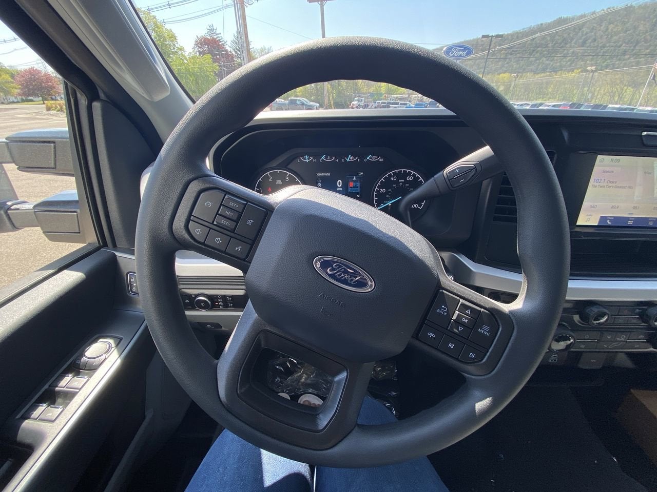 2026 Ford Super Duty F-350 SRW XLT