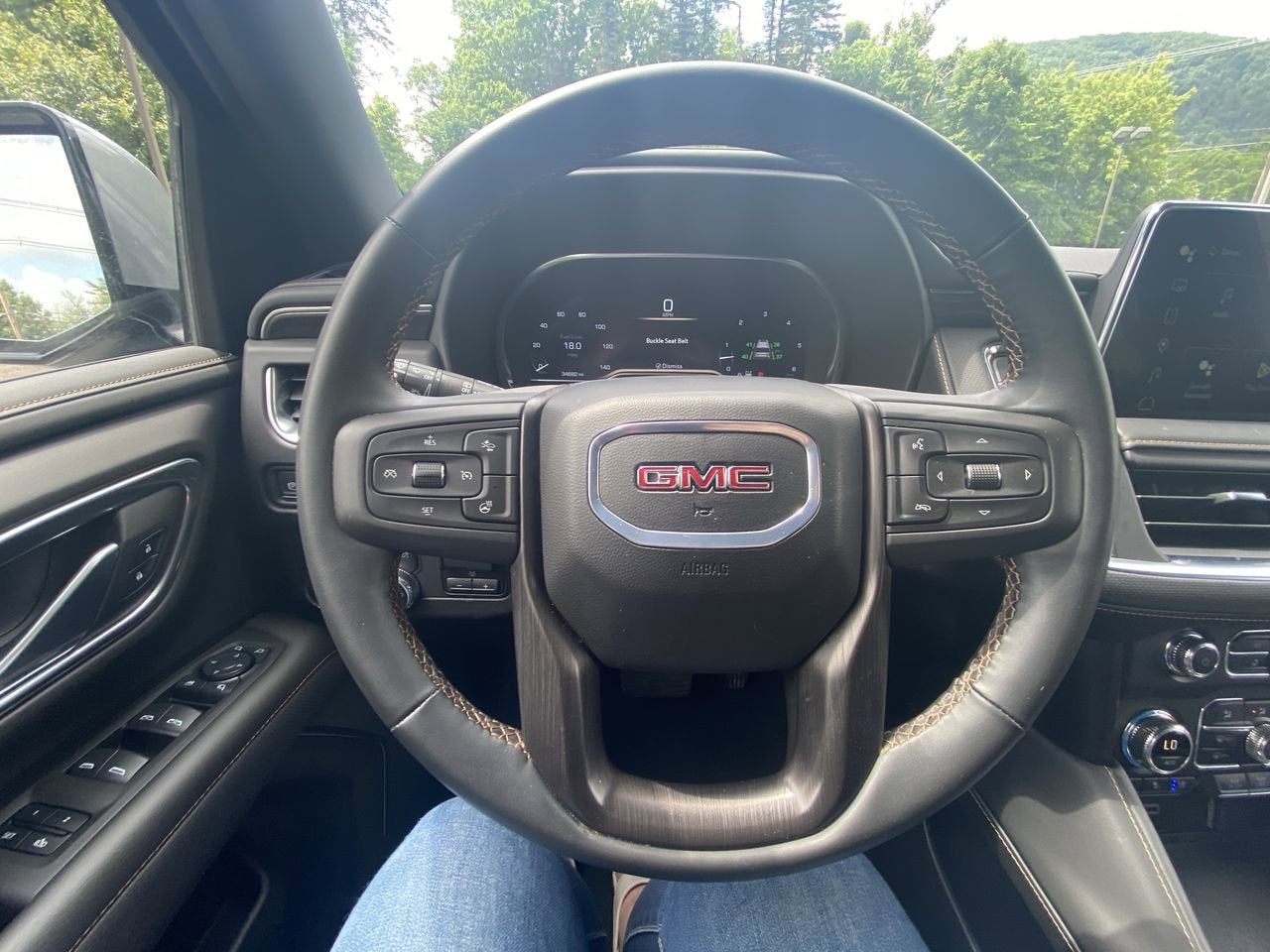 2024 GMC Yukon AT4