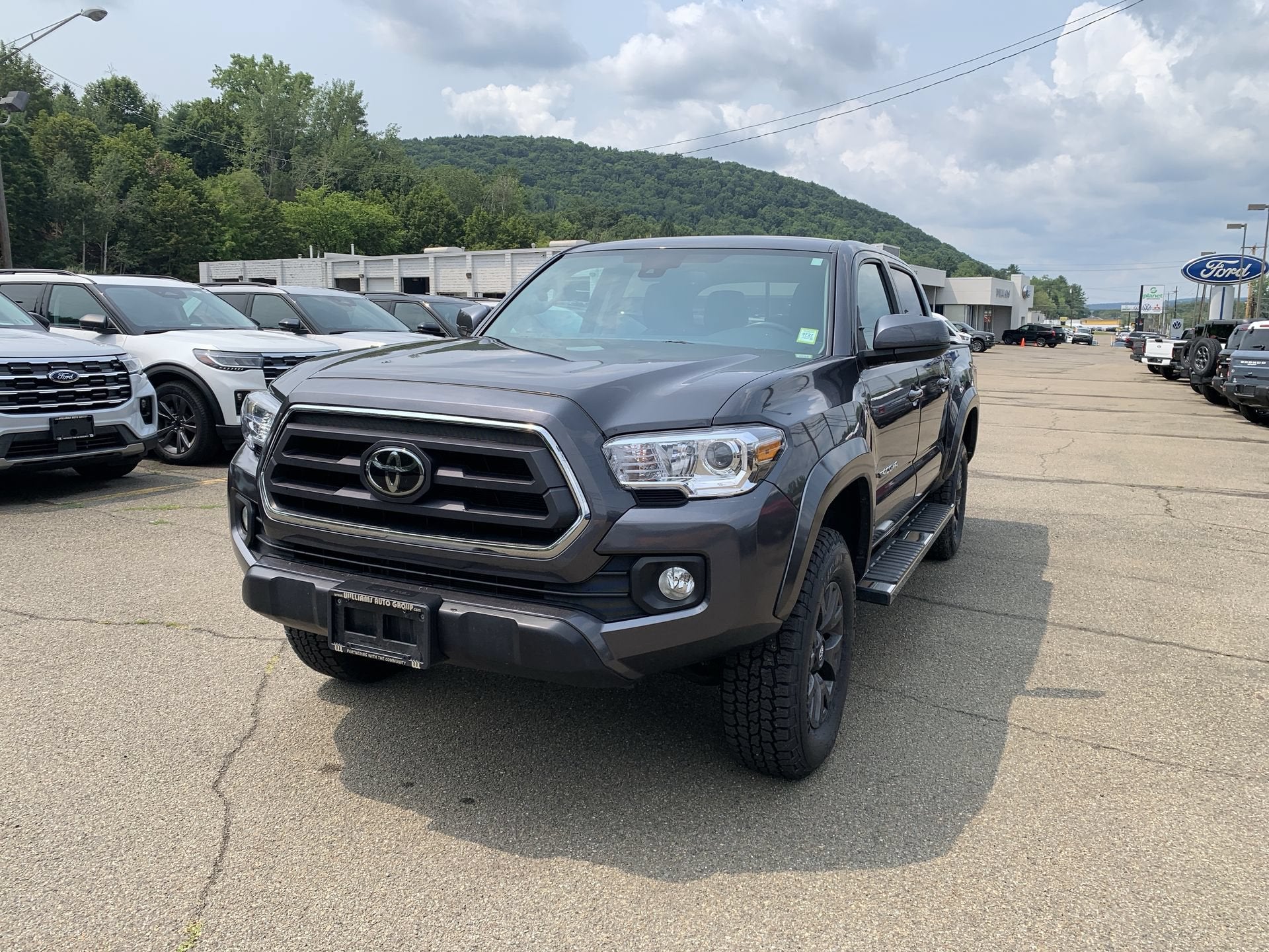 2023 Toyota Tacoma 4WD SR5