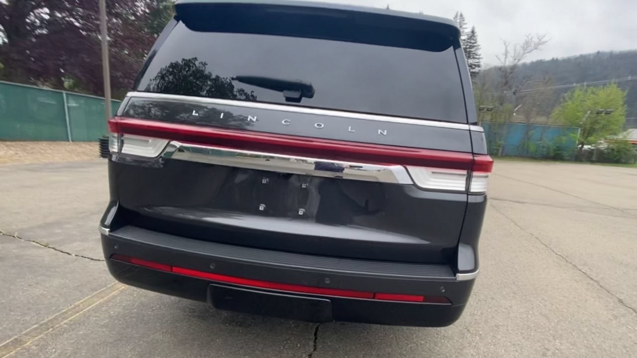 2022 Lincoln Navigator L Reserve