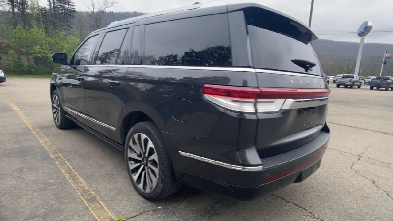 2022 Lincoln Navigator L Reserve