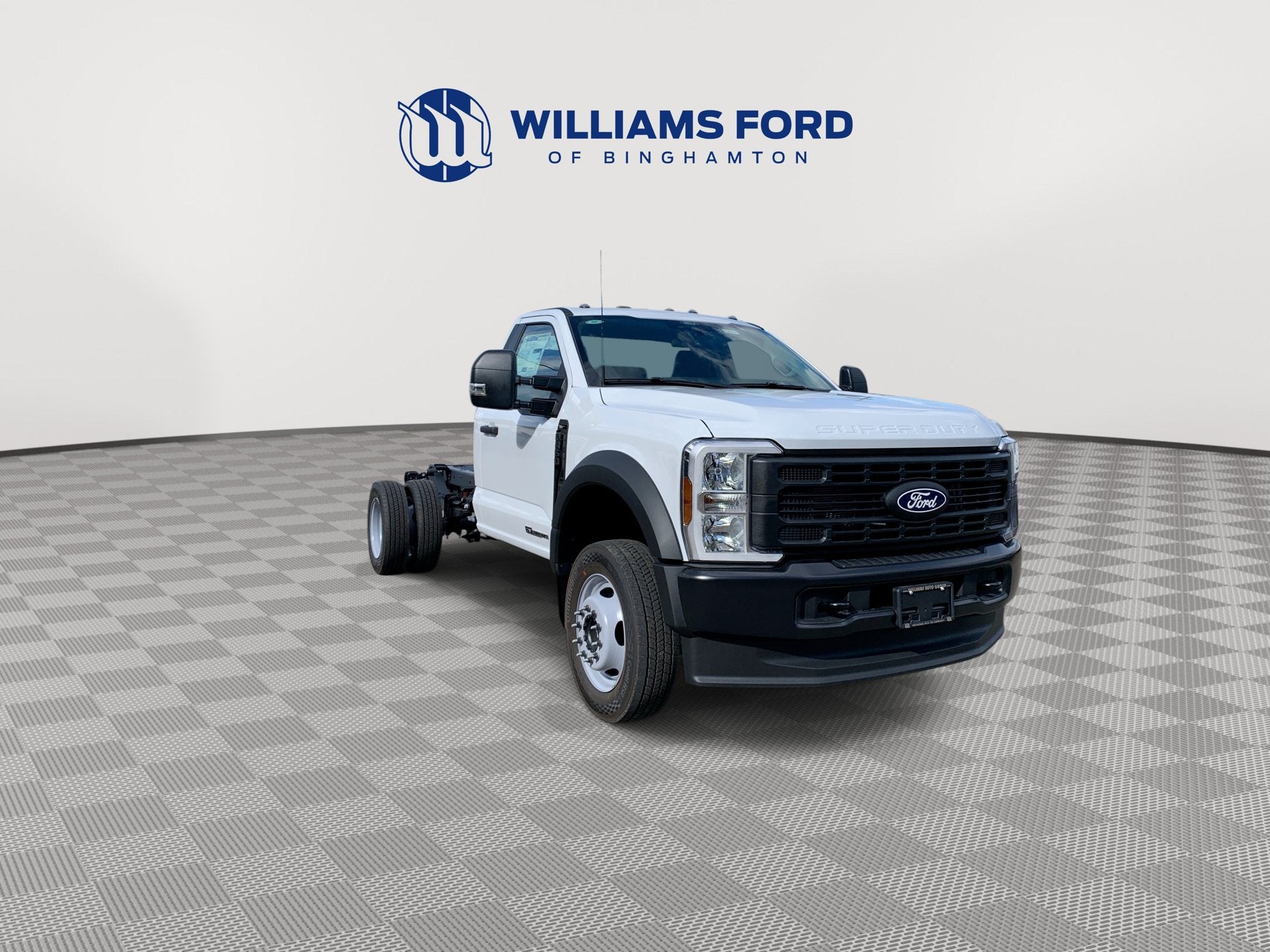 2027 Ford Super Duty F-450 DRW XL