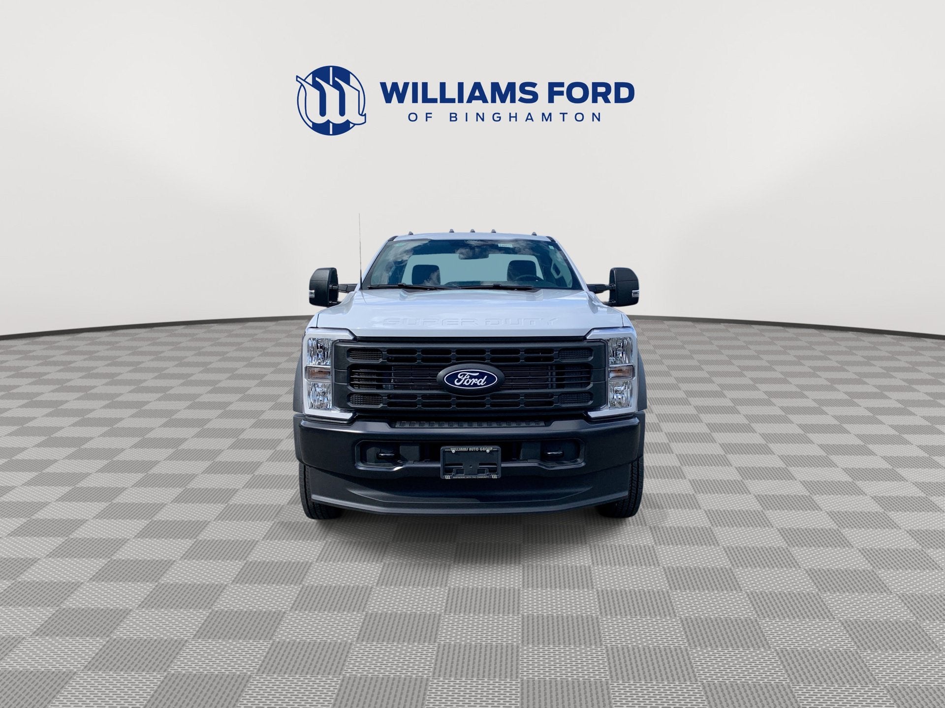 2027 Ford Super Duty F-450 DRW XL