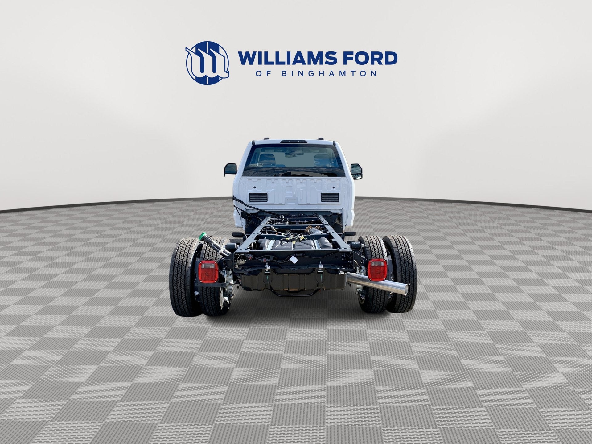 2027 Ford Super Duty F-450 DRW XL