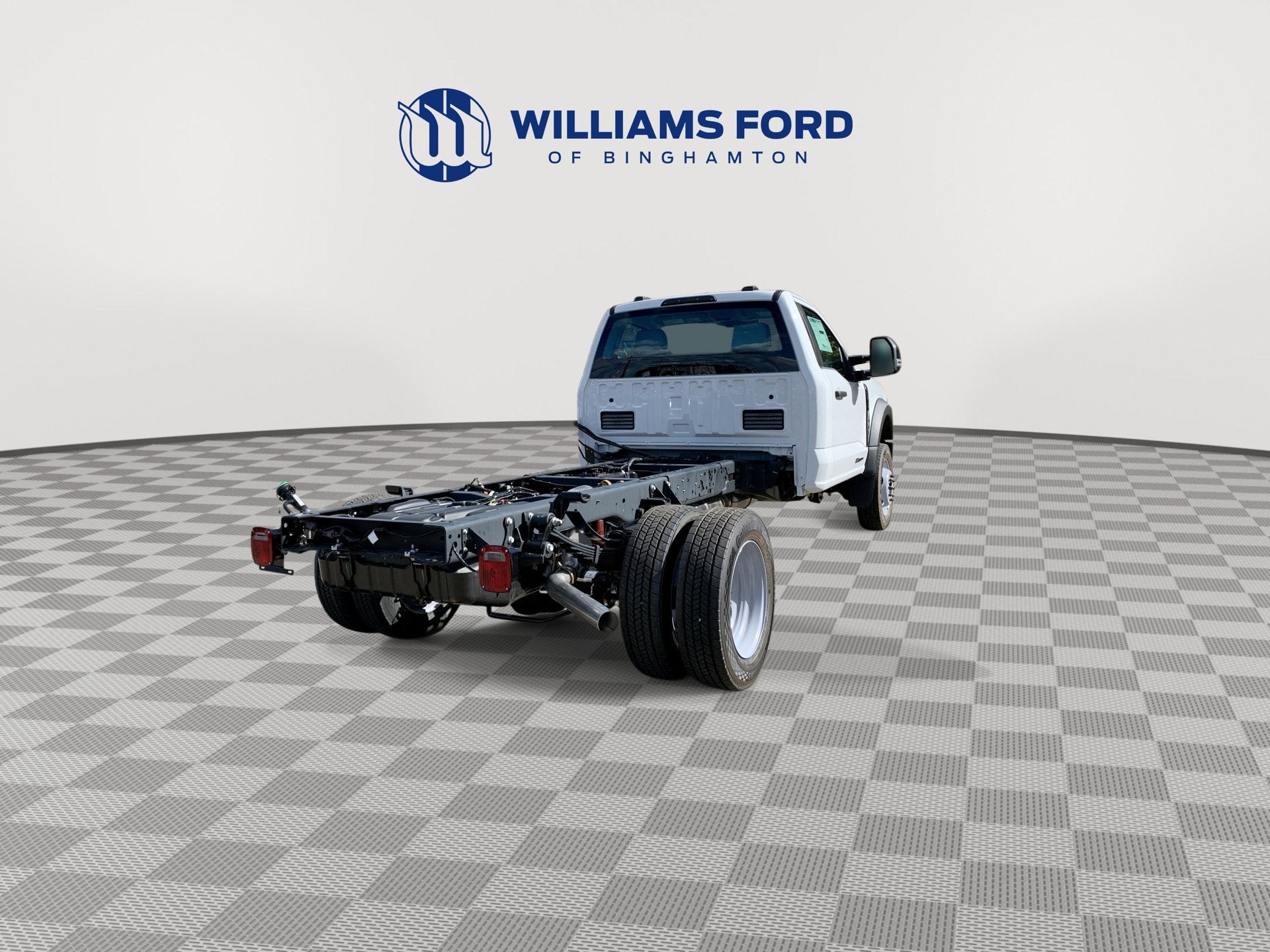 2027 Ford Super Duty F-450 DRW XL