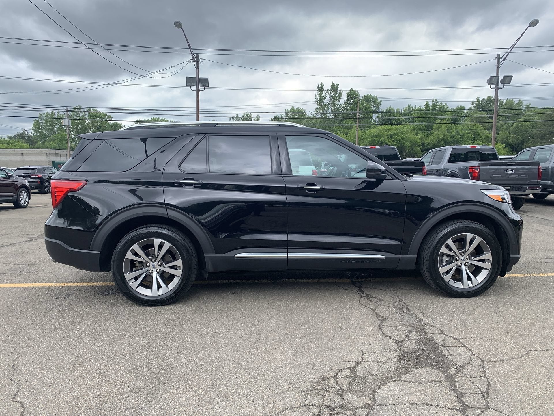 2020 Ford Explorer Platinum