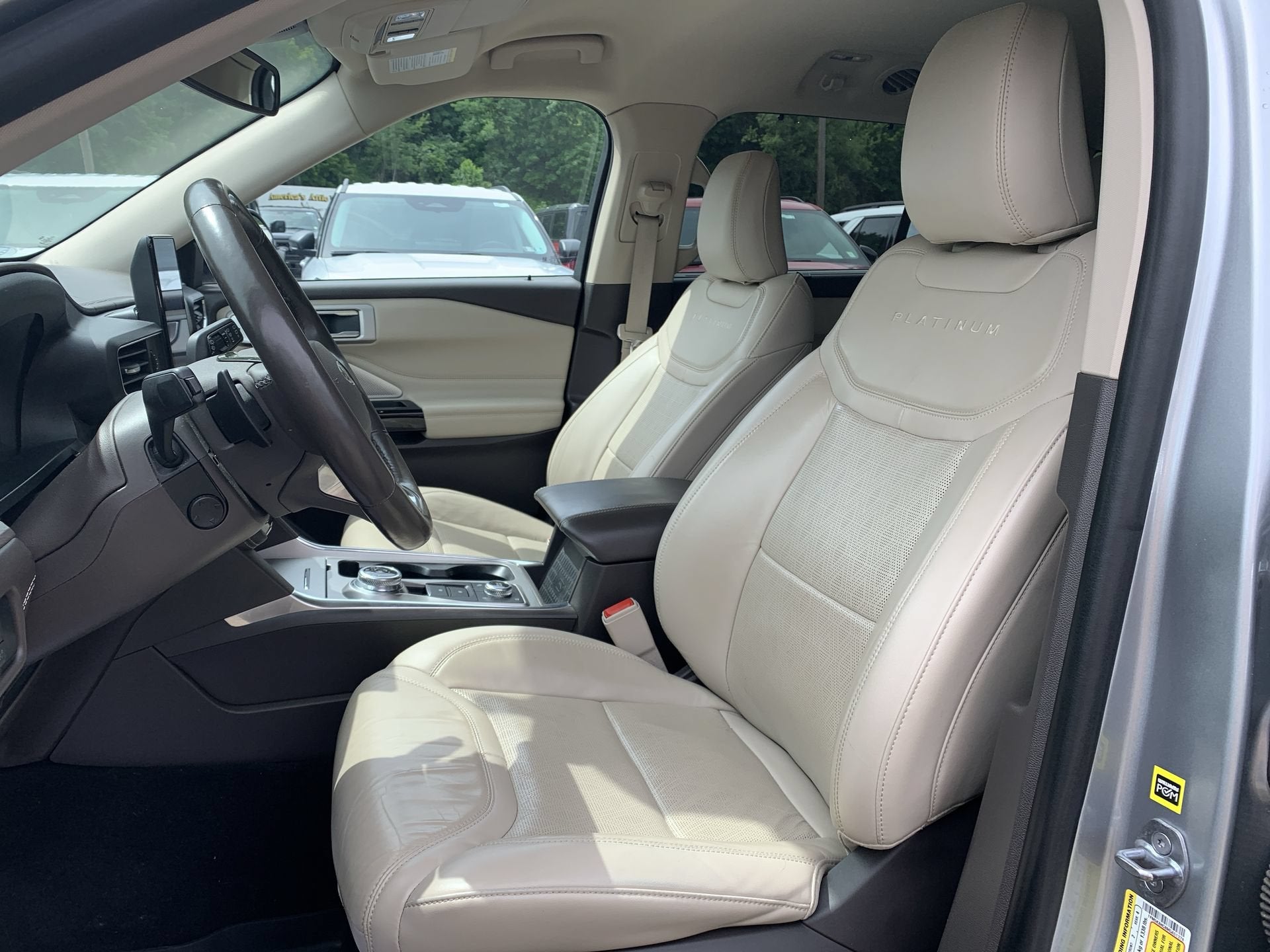 2021 Ford Explorer Platinum