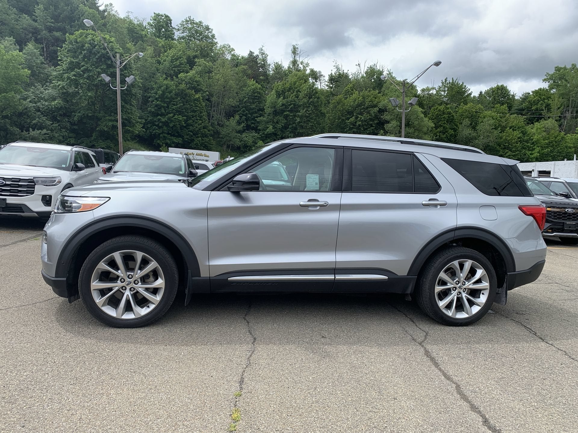2021 Ford Explorer Platinum