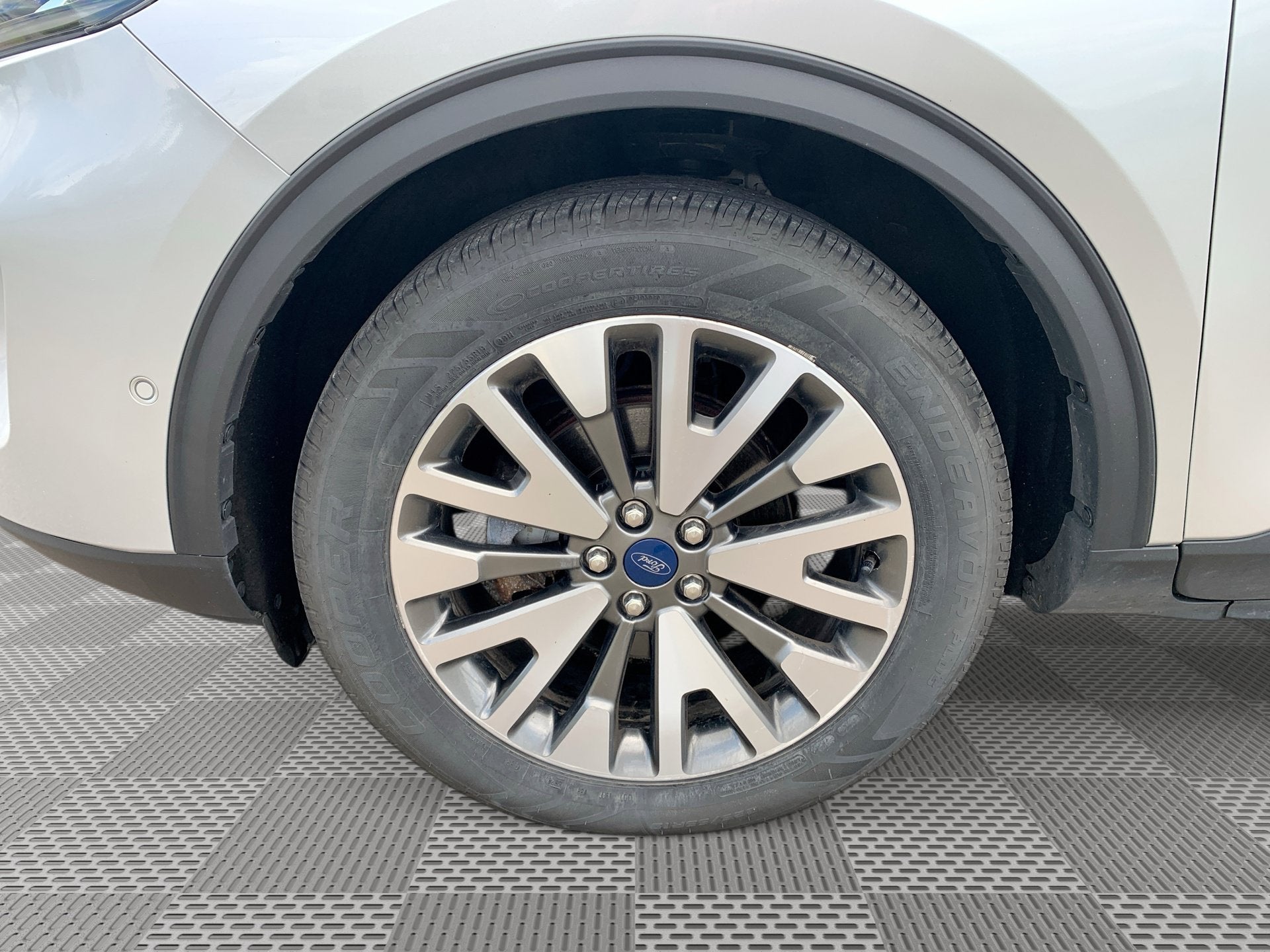 2020 Ford Escape Titanium