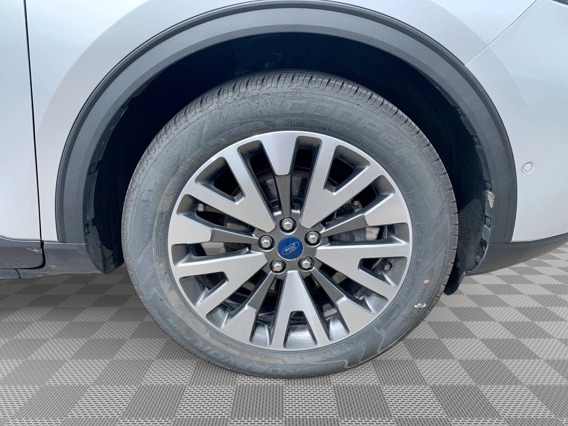 2020 Ford Escape Titanium