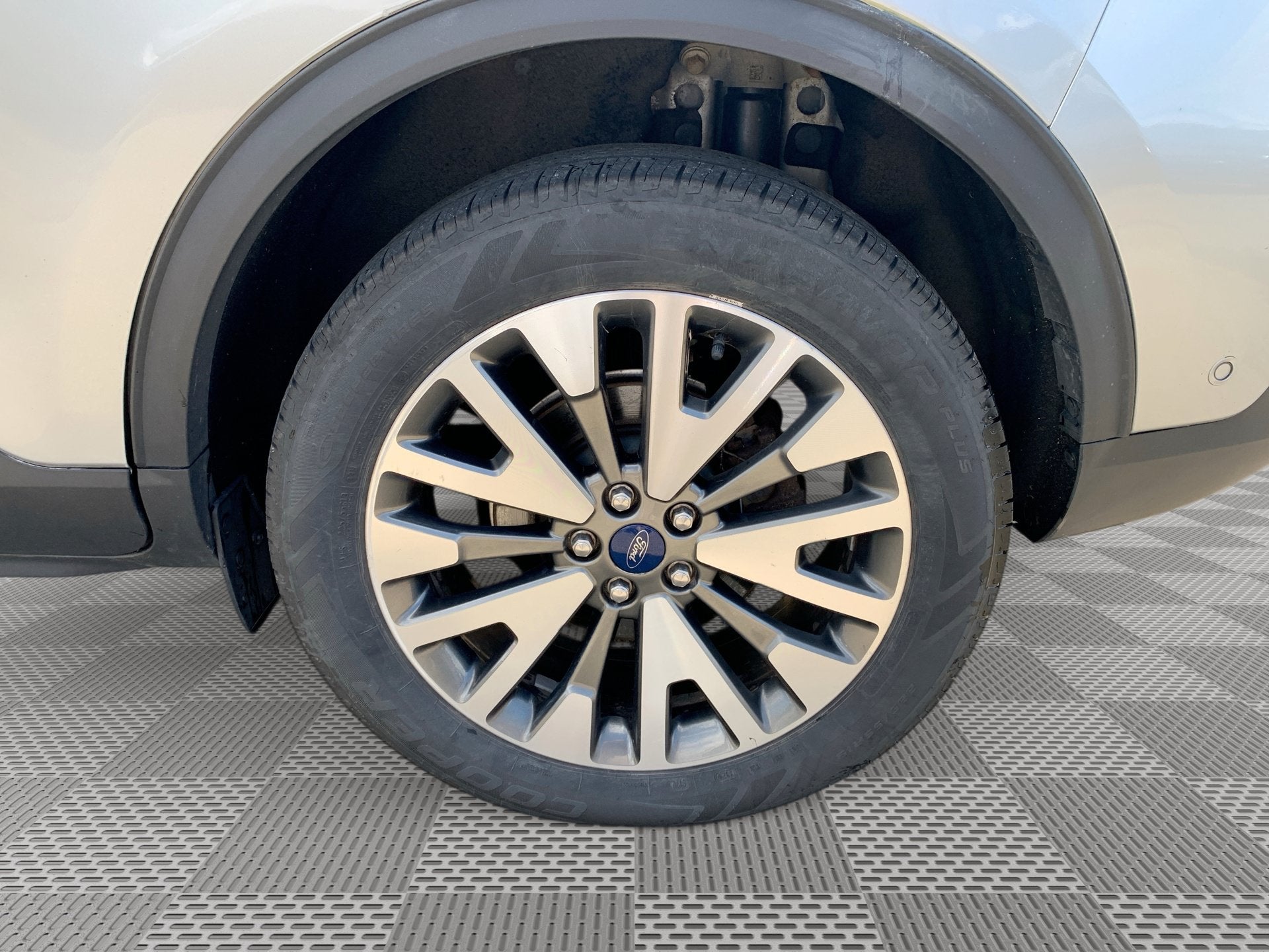 2020 Ford Escape Titanium