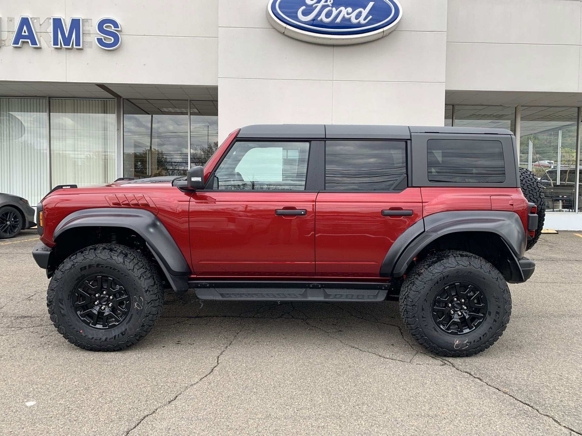 2025 Ford Bronco Raptor