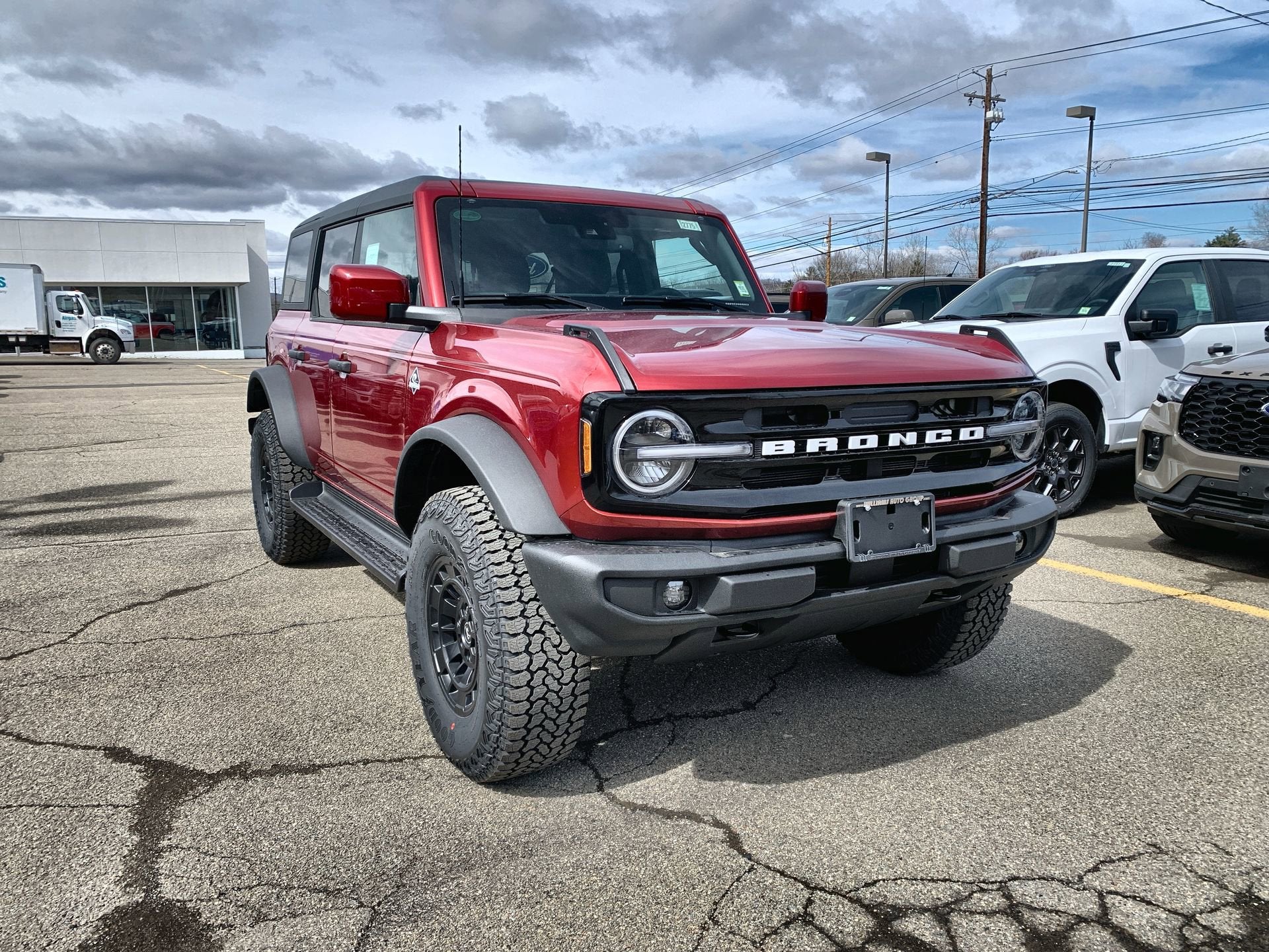 2026 Ford Bronco Outer Banks