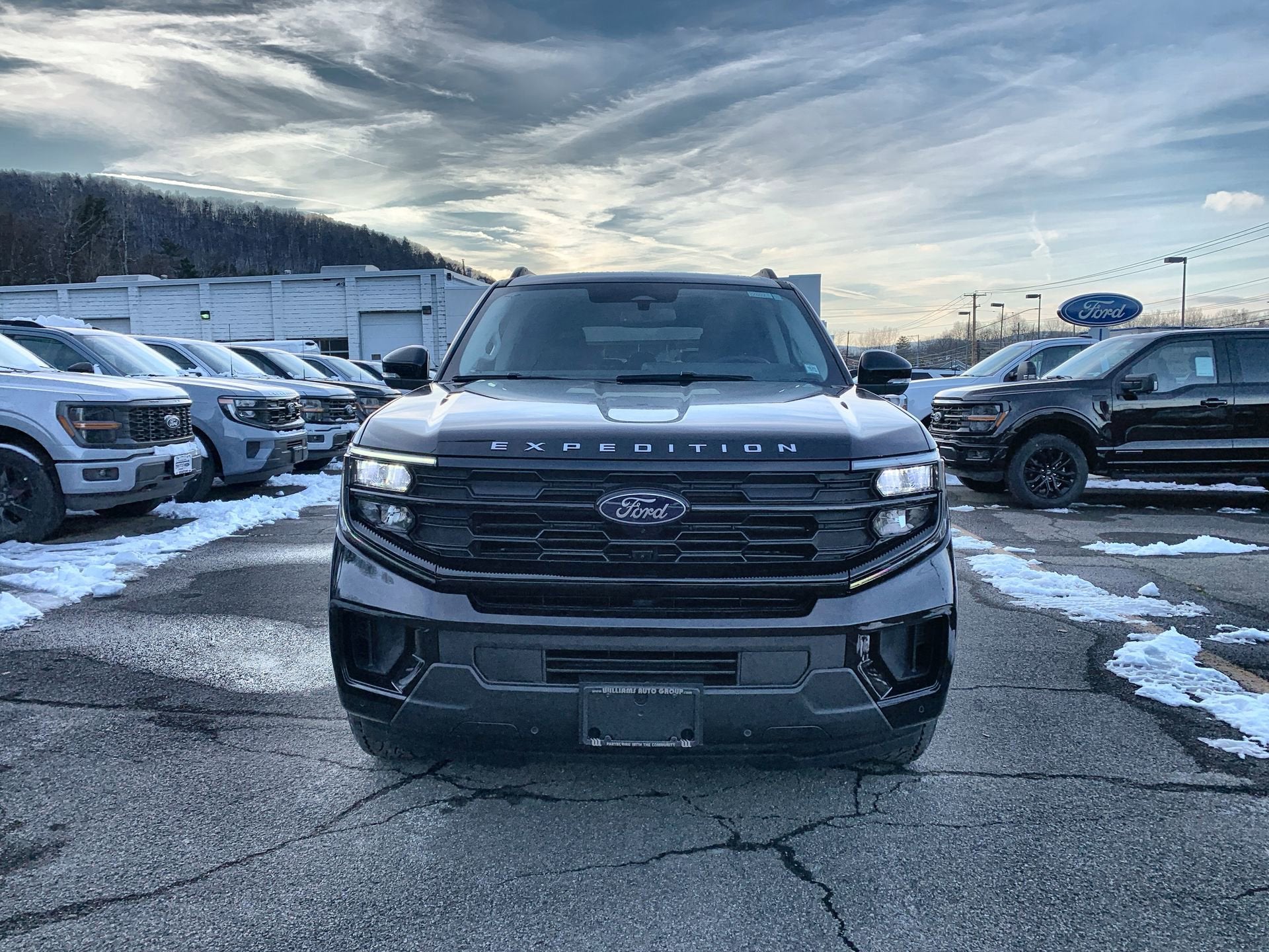 2025 Ford Expedition Max Active