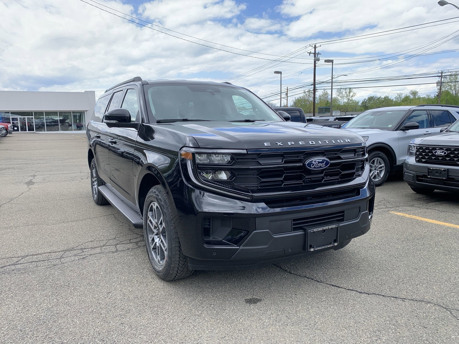 2026 Ford Expedition Max Active