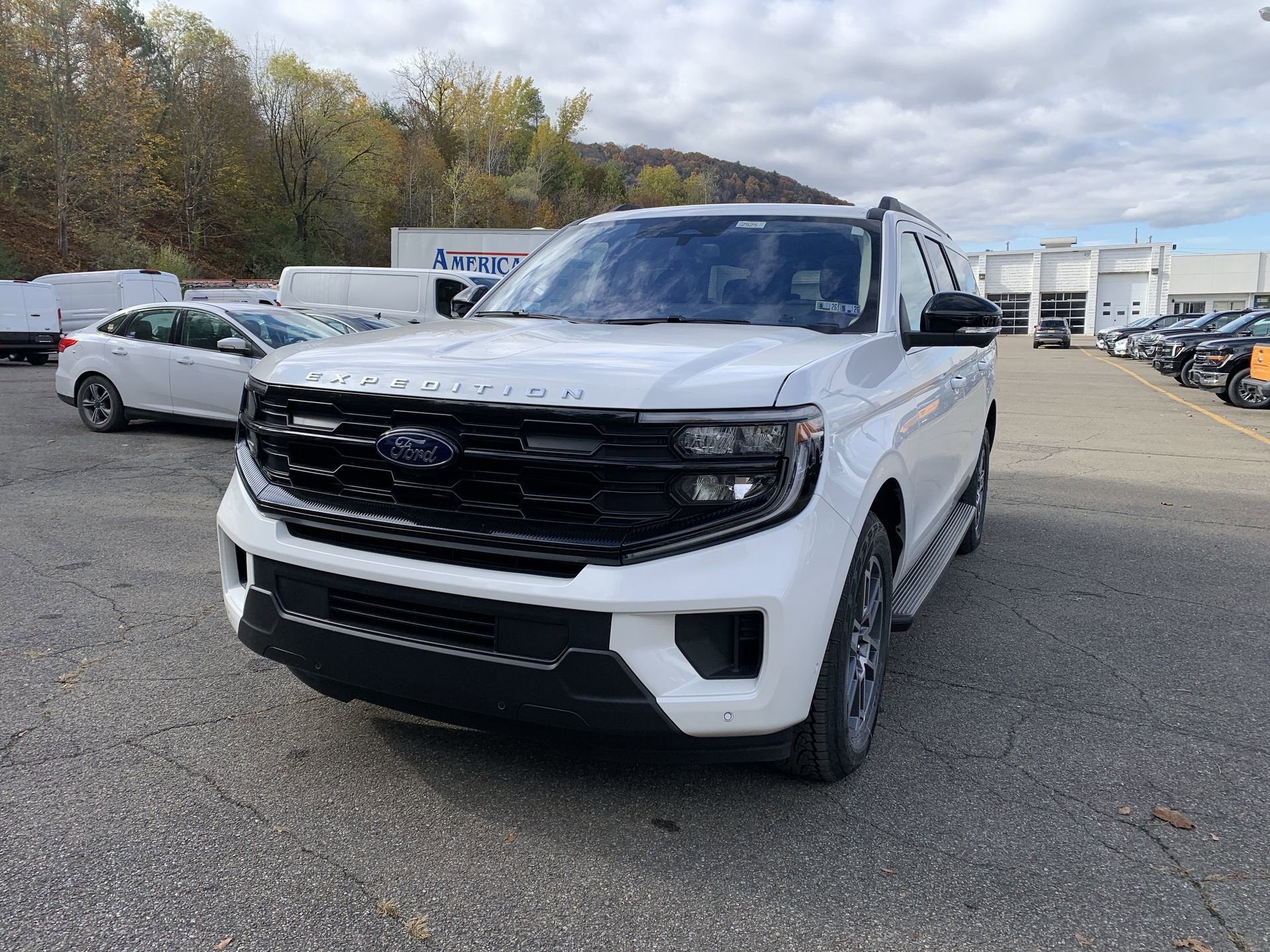 2025 Ford Expedition Max Active