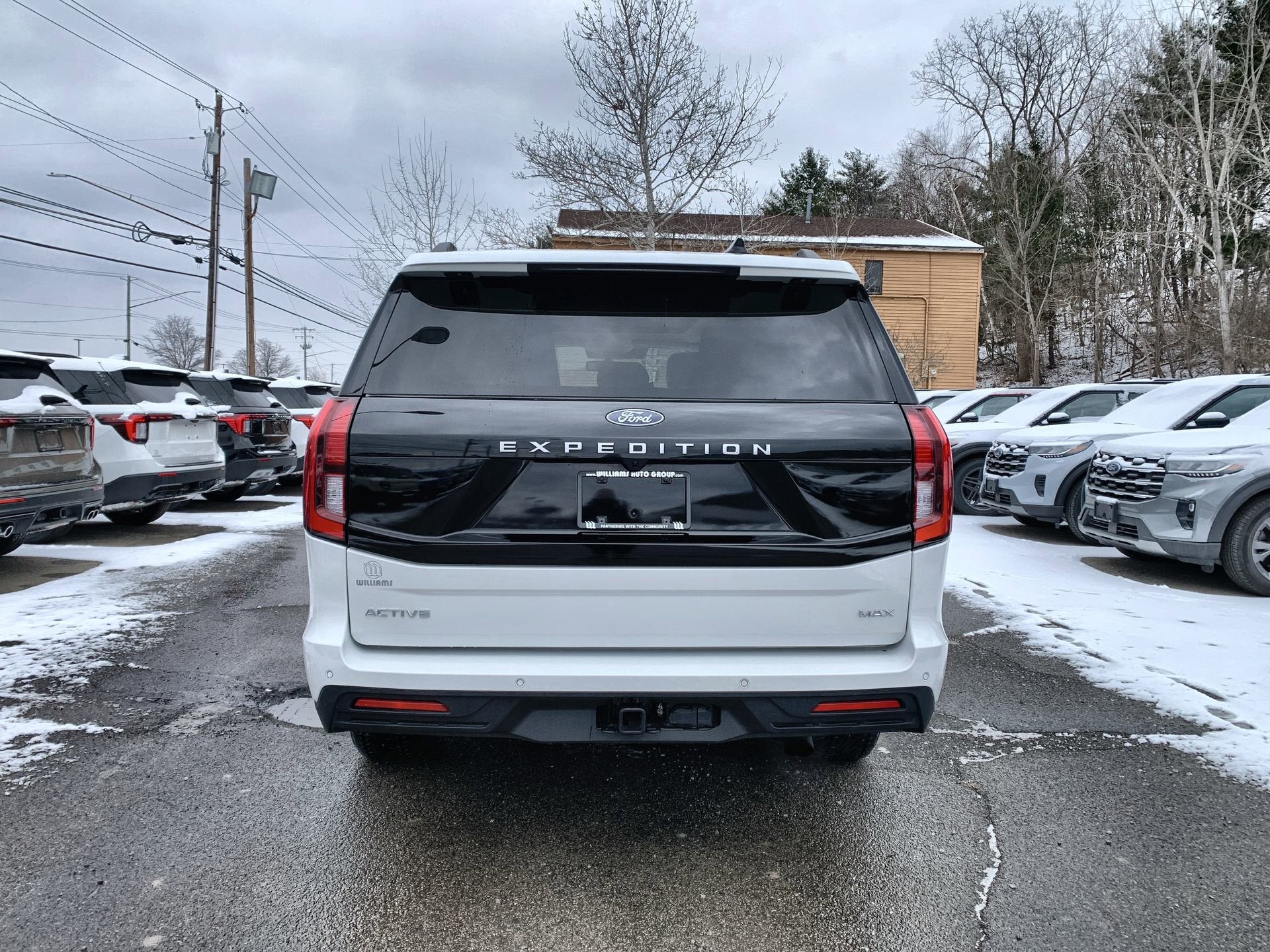 2025 Ford Expedition Max Active