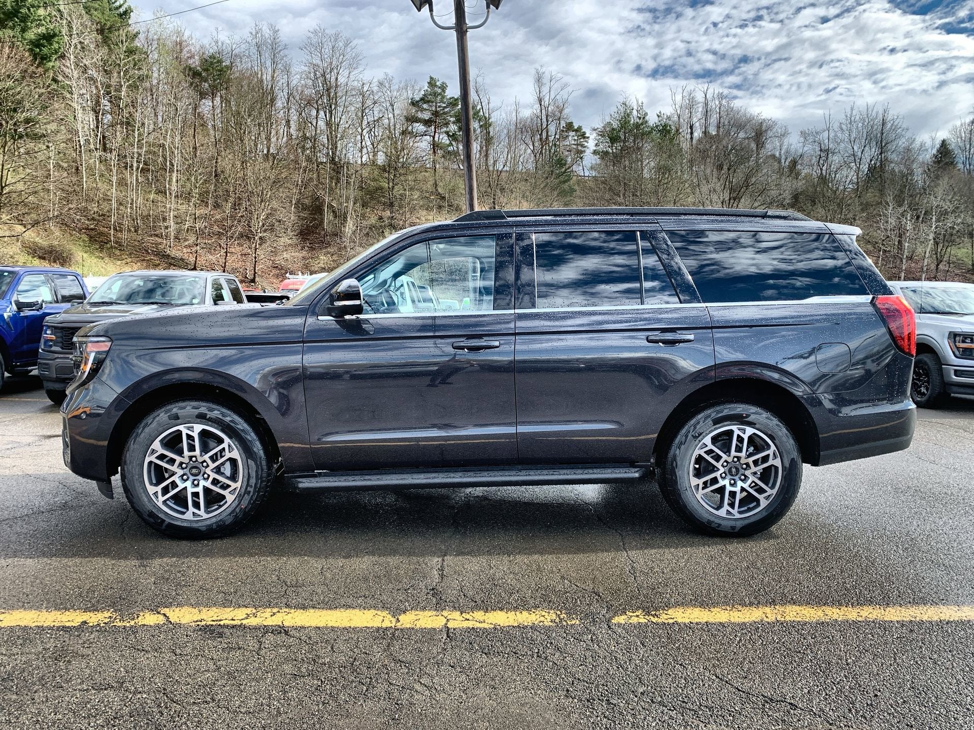 2026 Ford Expedition Active