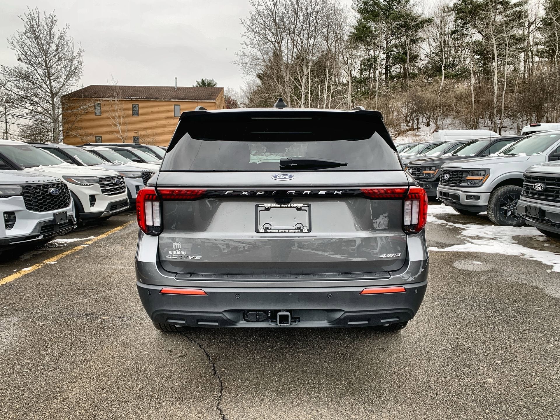 2025 Ford Explorer Active